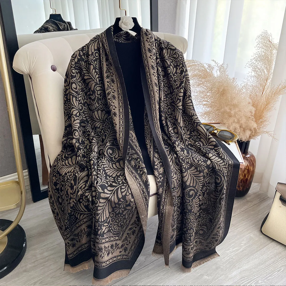 Elegant Ladies Muslim Hijab Golden Thread long Scarf With Spring and Autumn Sun Protection Scarf Decoration Shawl Wrap Headscarf