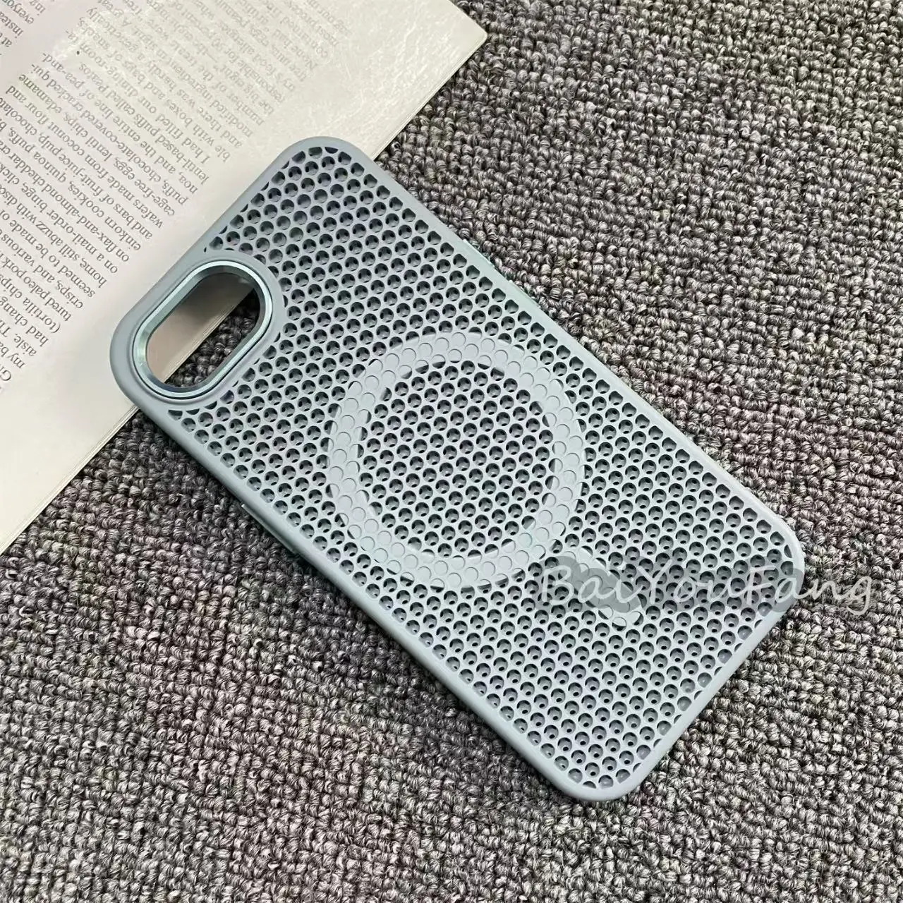 New Heat Dissipation Honeycomb Hollow Breathable PC Phone Case with Wireless Charging Compatibility
