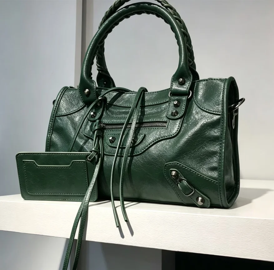 NO LOGO Green