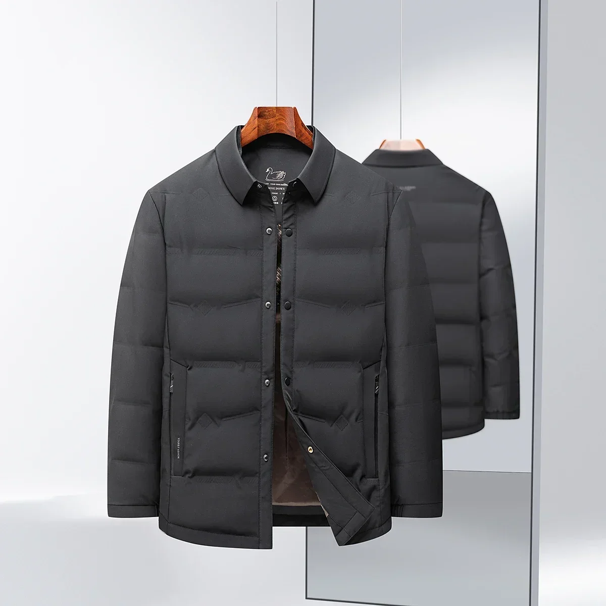 thumbnail image 1 of Chaquetas acolchadas ligeras de diseñador, chaqueta de plumón con cuello camisero para hombre, abrigos cálidos de negocios con solapa de invierno 2024 para hombre, 1 of 5
