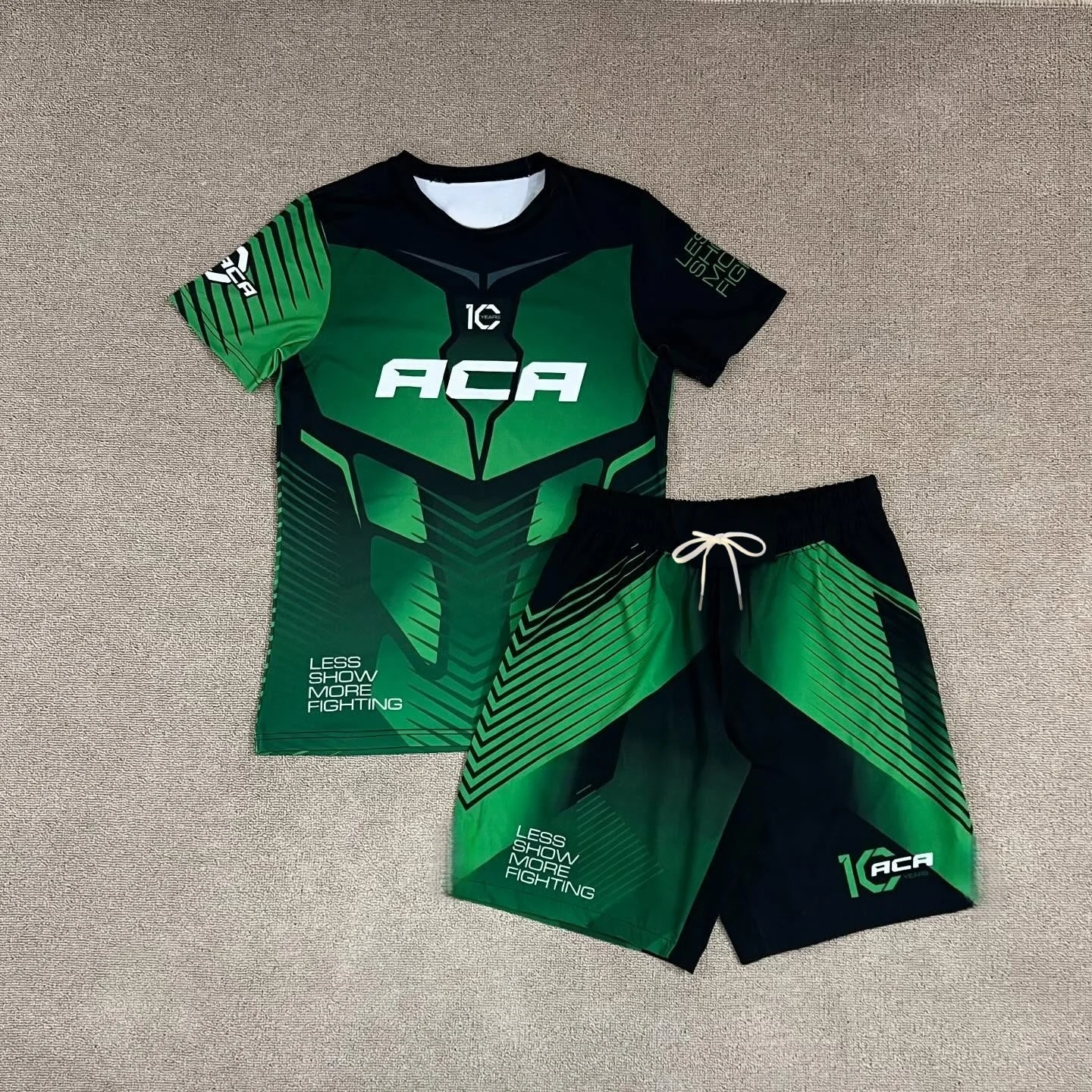 2026 Neue Wettkampf-Edition: Atmungsaktives Box- und Kampf-Set (T-Shirt und Shorts) für Wrestling-Training – für Erwachsene und Kinder
