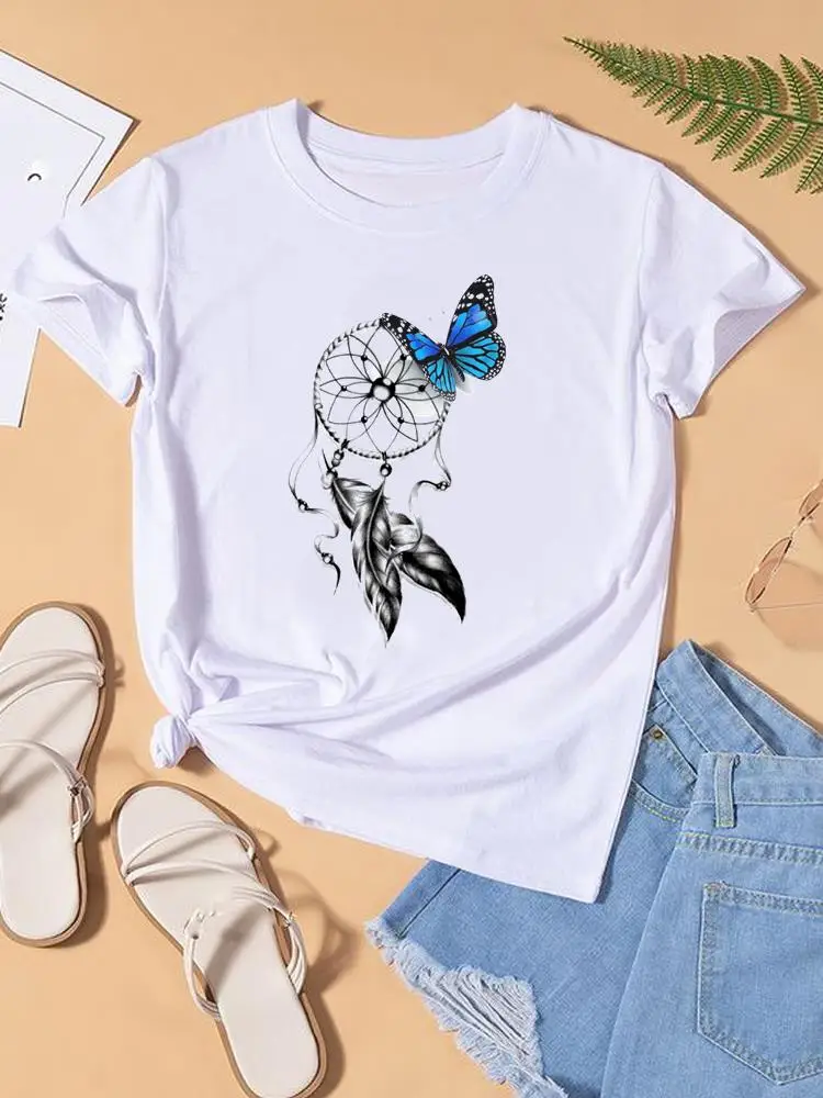 

Женская футболка с коротким рукавом, круглым вырезом и принтом