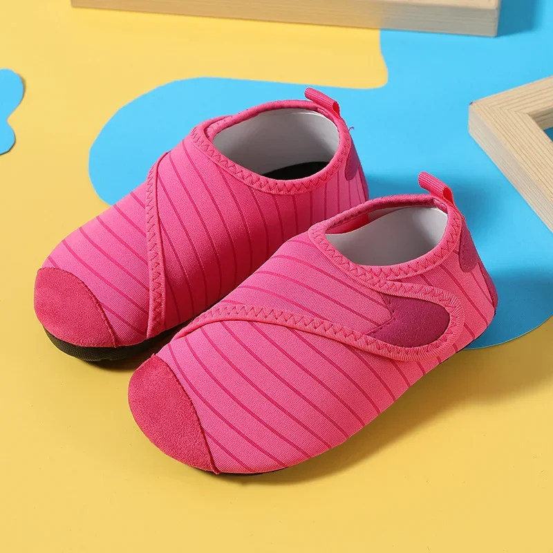 Children Beach Shoes Boys Girls Soft Sole Non-slip Water Shoes - Main Image