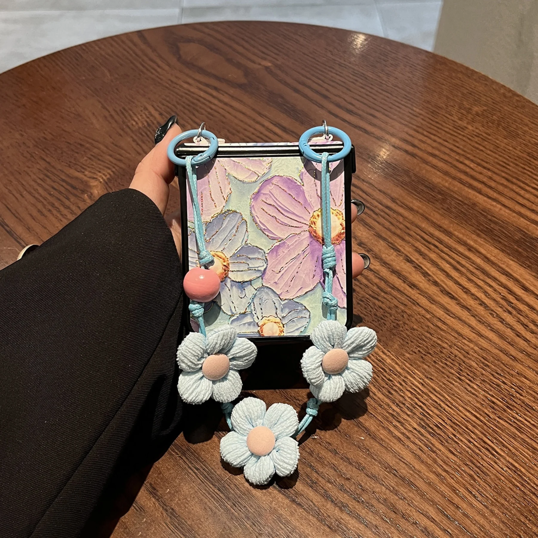 Fresh Classic Oil Painting Flowers Case with Strap - Universal Flip Cover