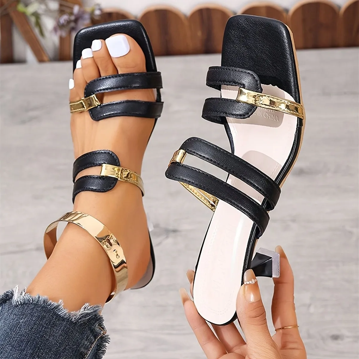 Plus Size New Color Matching Fishmouth Beach Slippers Women Summer Non-slip Slippers Women Shoes Fashion Chain Messenger Bag 4