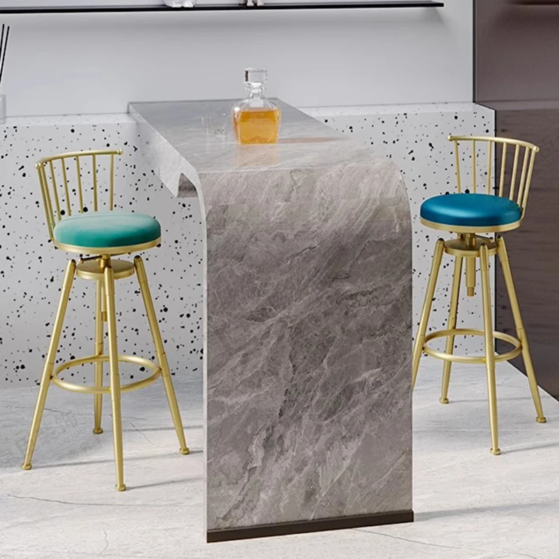 Рисунок 5 - Регулируемый барный стул