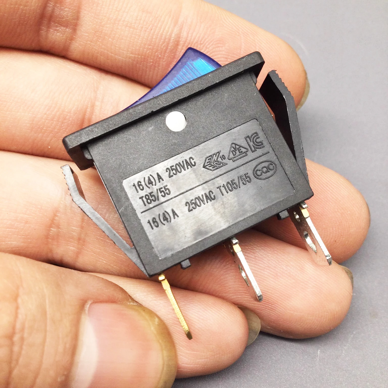 1~5PCS/LOT Ship type switch RS606 warped switch three pin second gear with indicator power