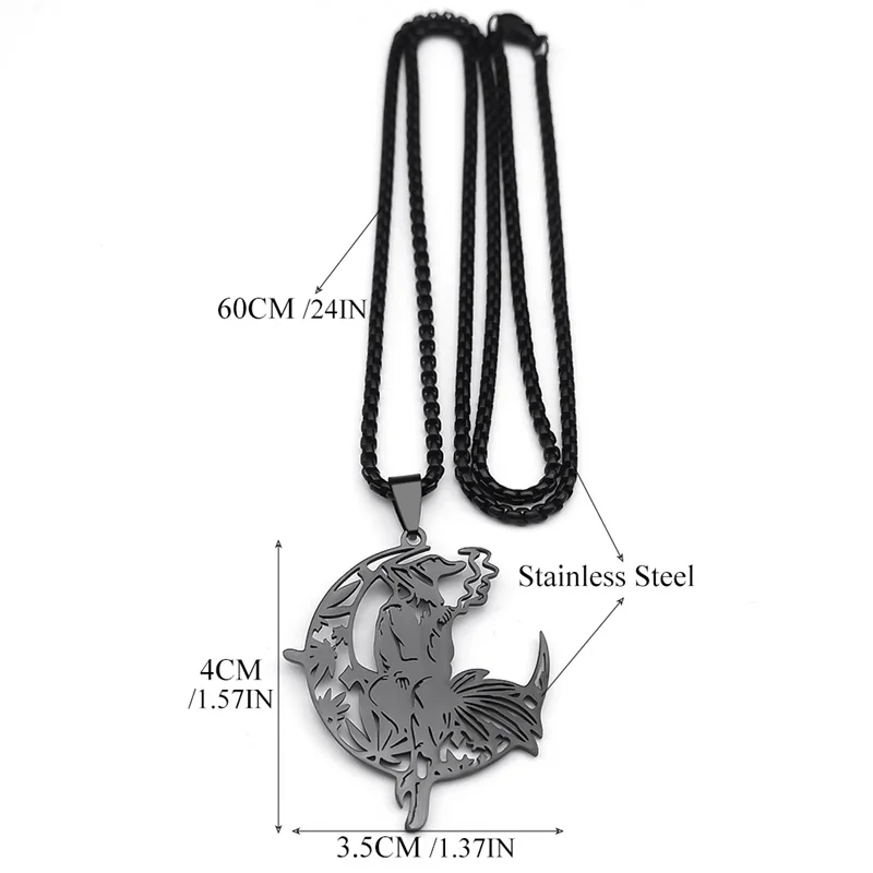 French Connection - Collana multifilo color oro con pendente stile metallo fuso