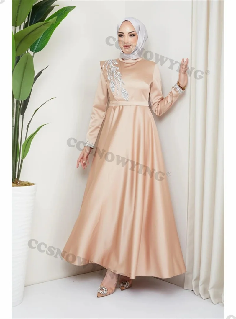 

Elegant Long Sleeve Muslim Evening Dresses Appliques Beaded Islamic Formal Party Gowns High Neck Women Arabic Robes De Soirée