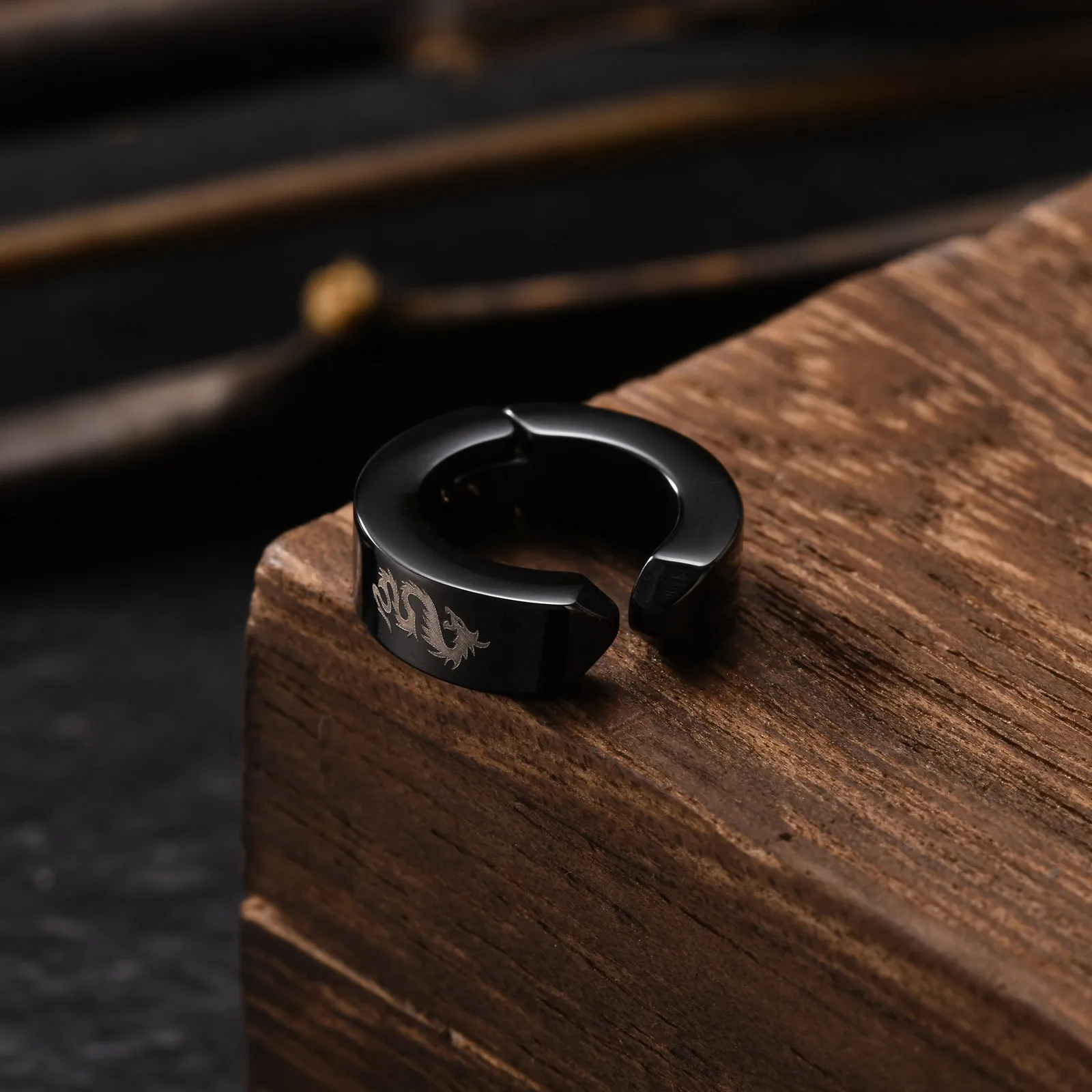 Drachen-Ohrringe mit nicht durchdringendem Clip für Männer, Jungen, Geschenk, Edelstahl, magnetische Creolen, Punk-Hip-Hop-Ohrring, Schmuck – Detail 11