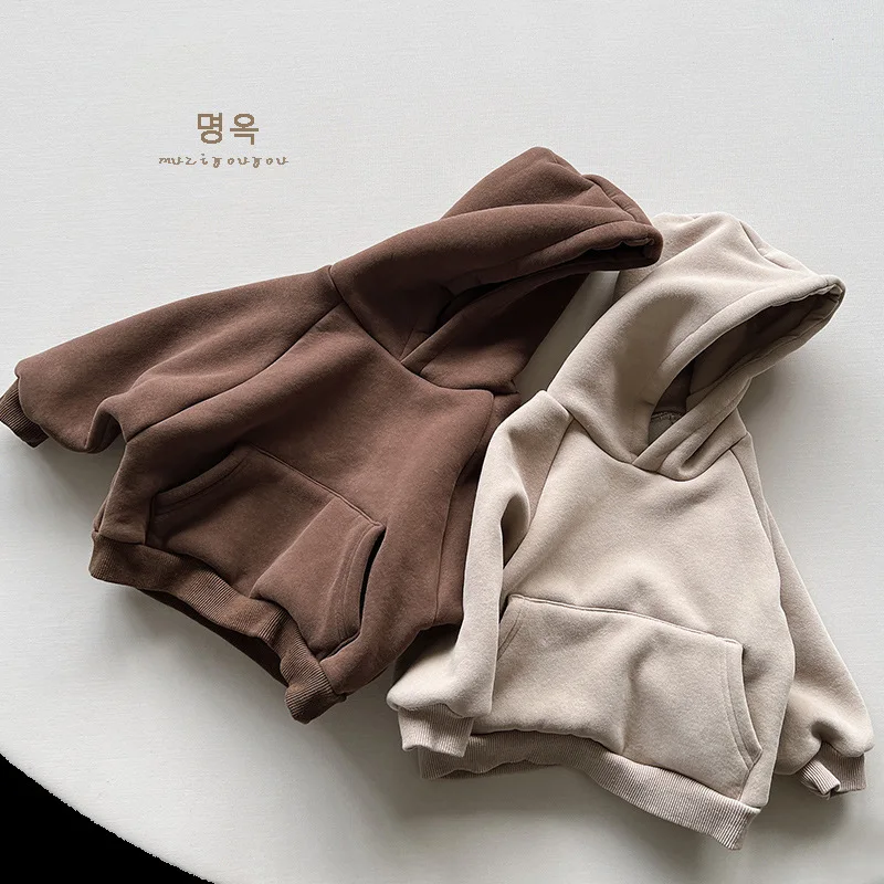 

2023 Winter Fleece Solid Hoodies Baby Boys Casual Loose Pocket All-match Hooded Top Girls Simple Thick Pullover Cotton Clothes