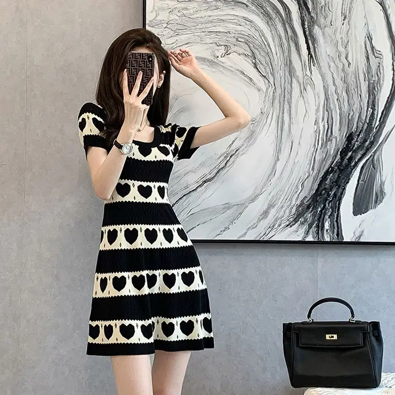 

Summer New Korean High Waist Fashion Spliced Contrast Color Printed Round Neck Short Sleeve Knitted A-line Women's Slim Dresses