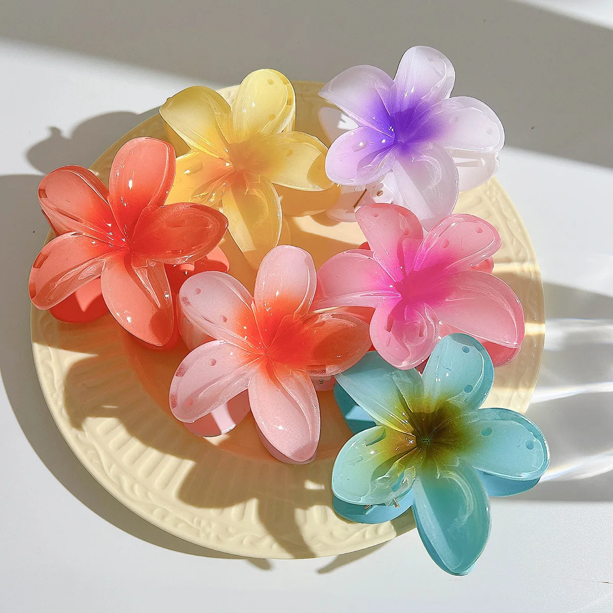 2025 New Vacation Egg Flower Hair Clips Hawaii Beach Claws Bohemian Hairpin for Girls Women Hair Claws