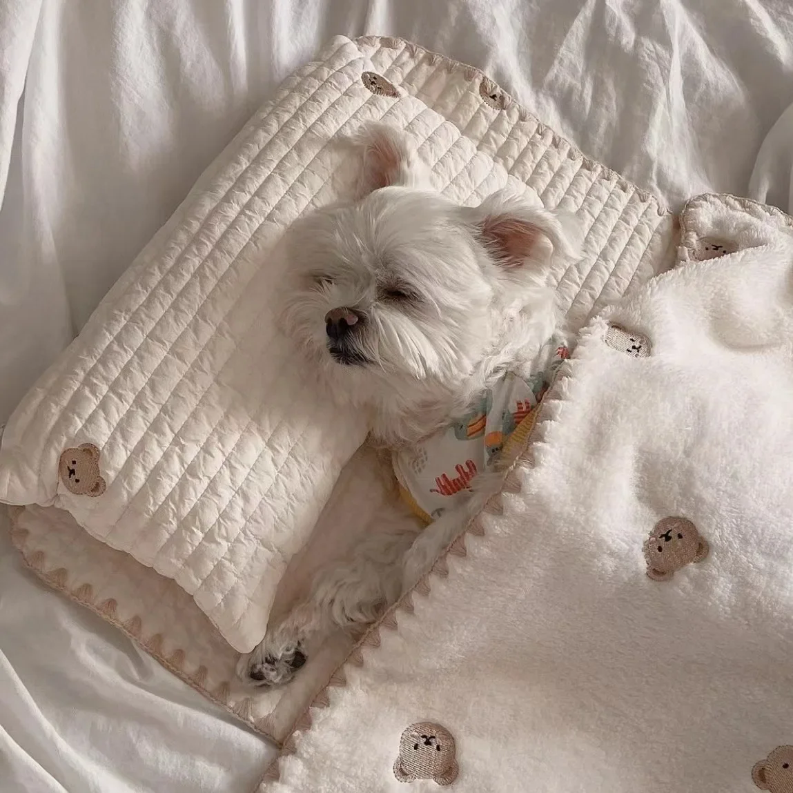 

Кровать для собак с подушкой, матрас, съемное одеяло, моющееся гнездо для кошек, мягкие удобные принадлежности для домашних животных, кровать для собак, кровать для домашних животных