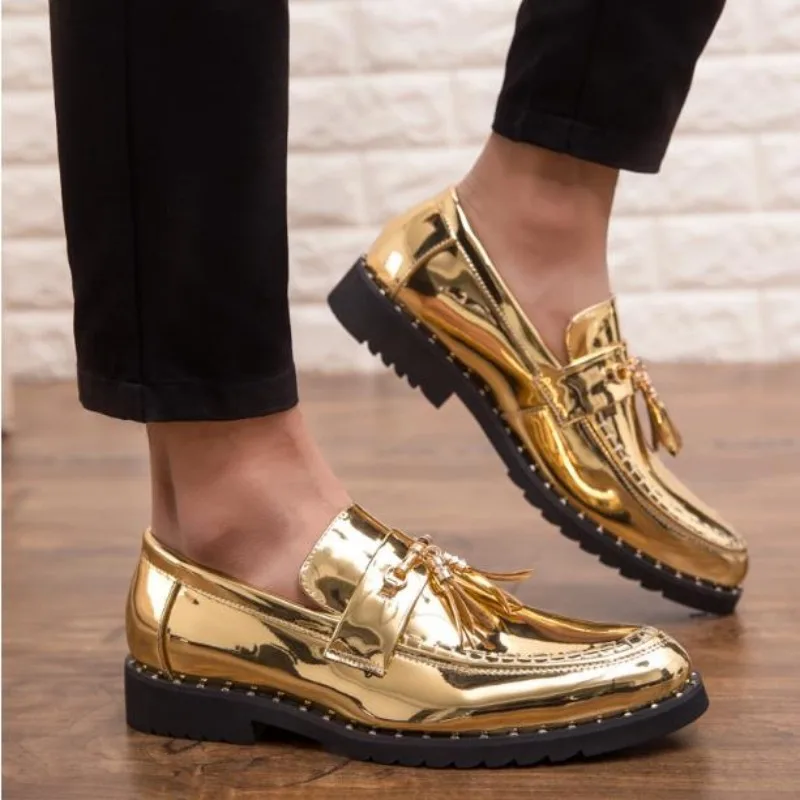 New Tassel Men's Shoes Nightclub Casual Shoes Loafers Mens Slip-on Comfort Bright Leather Weedding Low-heeled