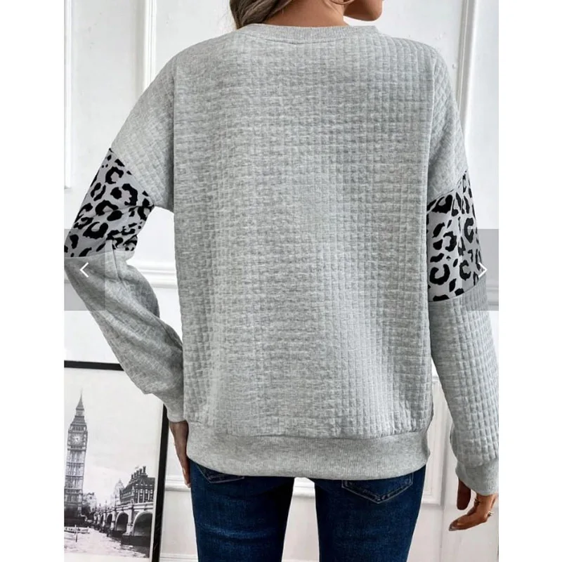 2023 Autumn Women's New Commuter Fashion Temperament Loose Casual Comfortable Versatile Long Sleeve Leopard Pattern Sweater