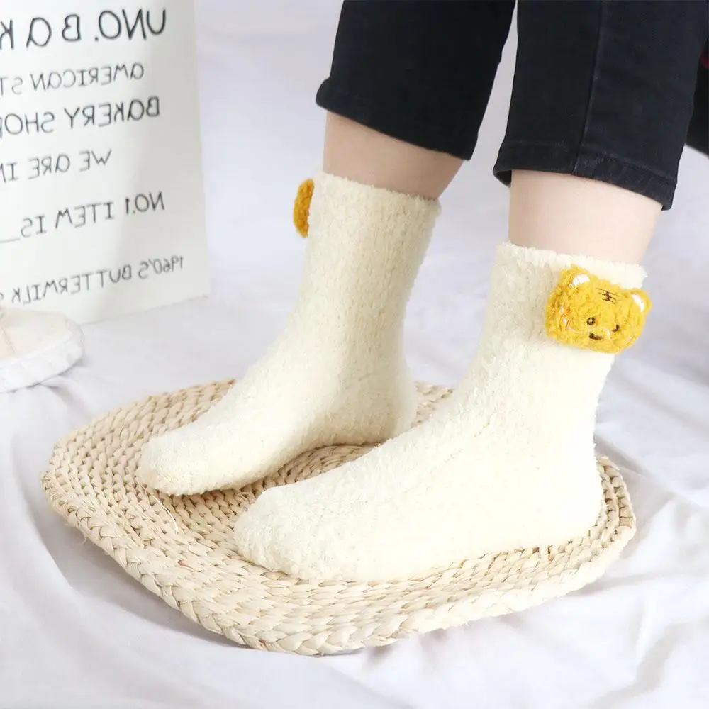 Fashion Design Warm Bear Middle Tube Bunny Korean Style Floor Socks Cartoon Hosiery Women Frog Socks Coral Fleece Socks