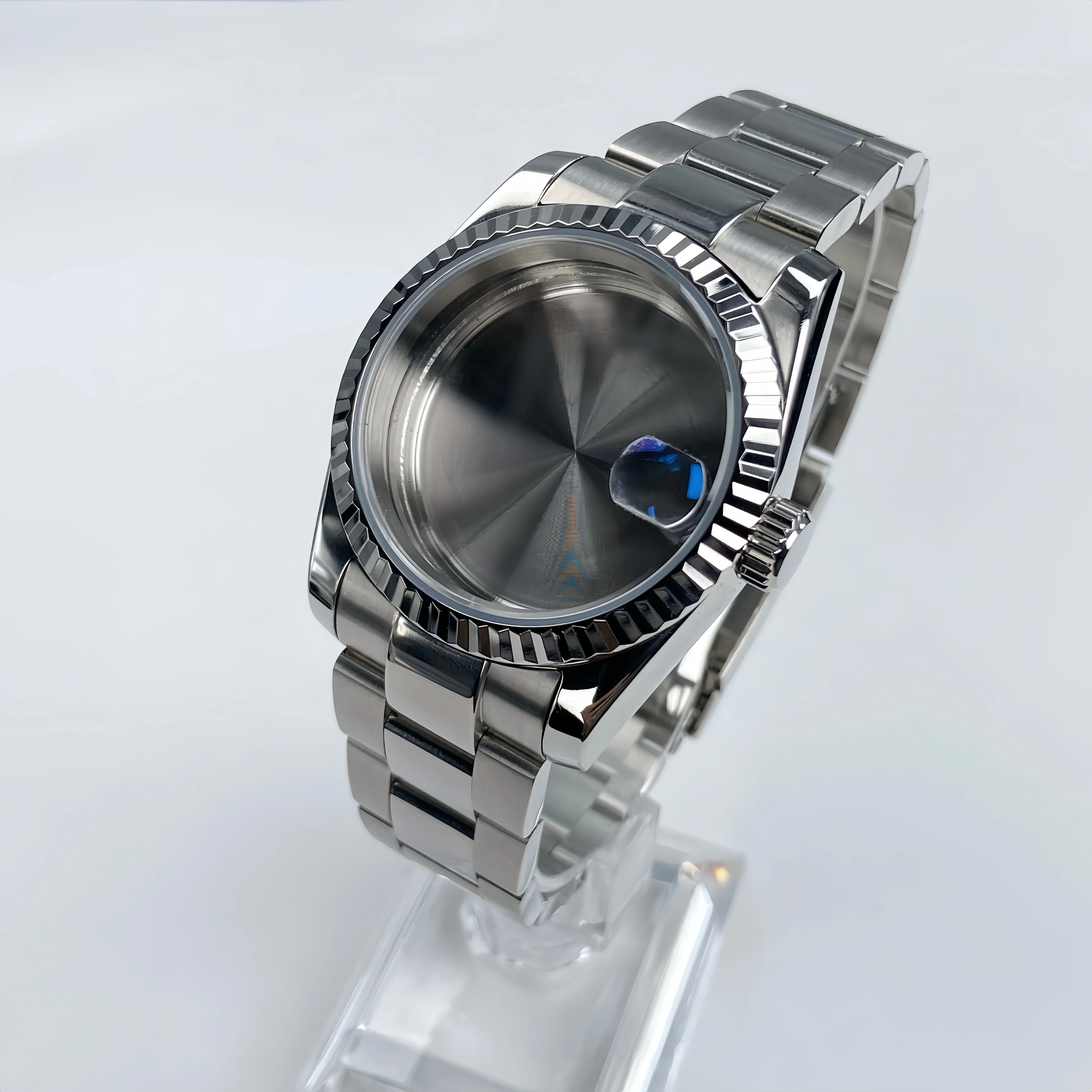 Fluted Bezel Sapphire Glass Stainless Steel Watch Case