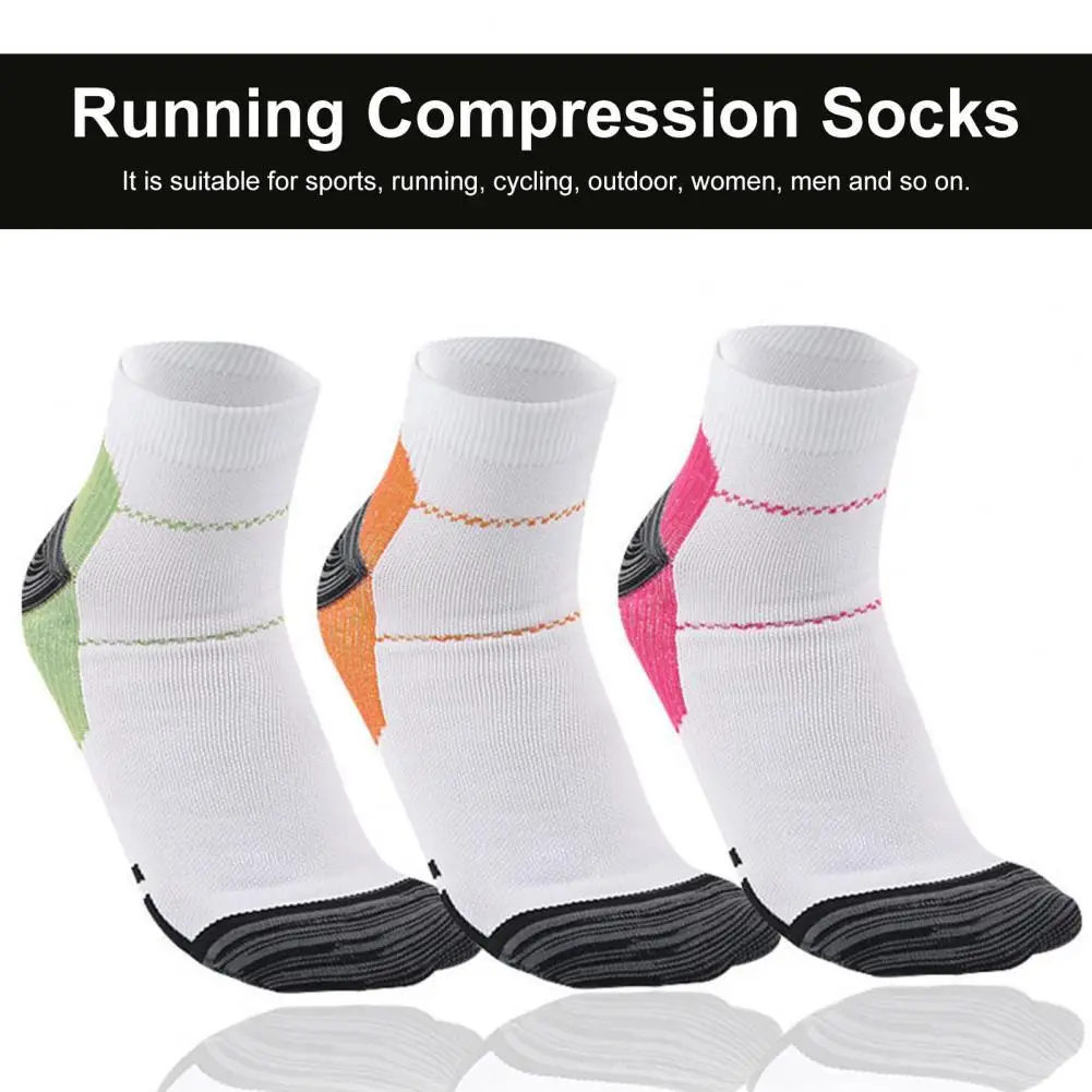 

1 Pair Good Skin-touch Running Socks Strong Toughness Breathable Easy to Clean Cycling Socks for Sports