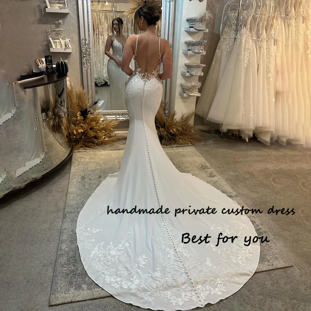 

Boho Mermaid Wedding Dresses for Bride V Neck Spaghetti Straps Beach Bridal Gown Flower Appliques Satin Bride Dress Backless