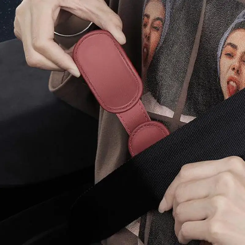 Car Seat Belt Positioner Universal Car Seat Belt Shoulder Neck Strap Positioner Adjuster magnetic clip fastening and removing seat belt positioner