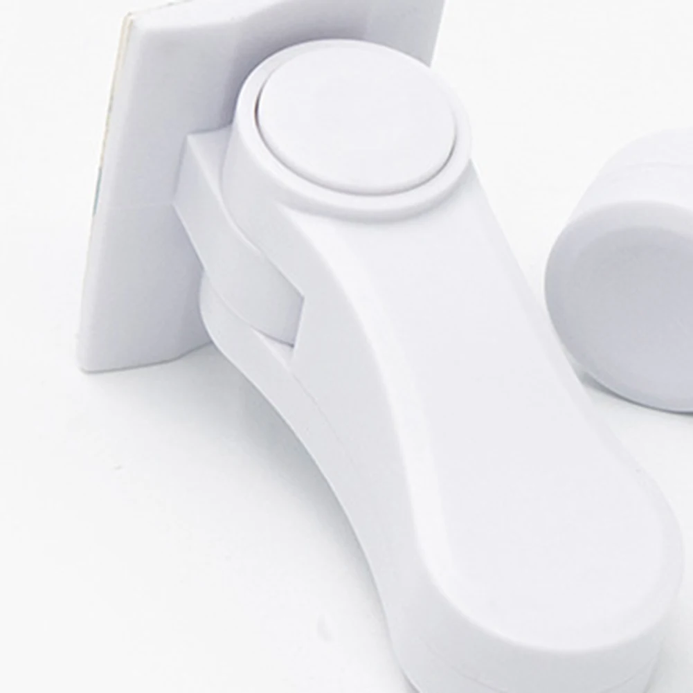 Description Picture 4 of itemChild Safe Door Lever Lock Universal Door Security Latch Self Adhesive Window Door Handle Lock for Window Door Cabinet