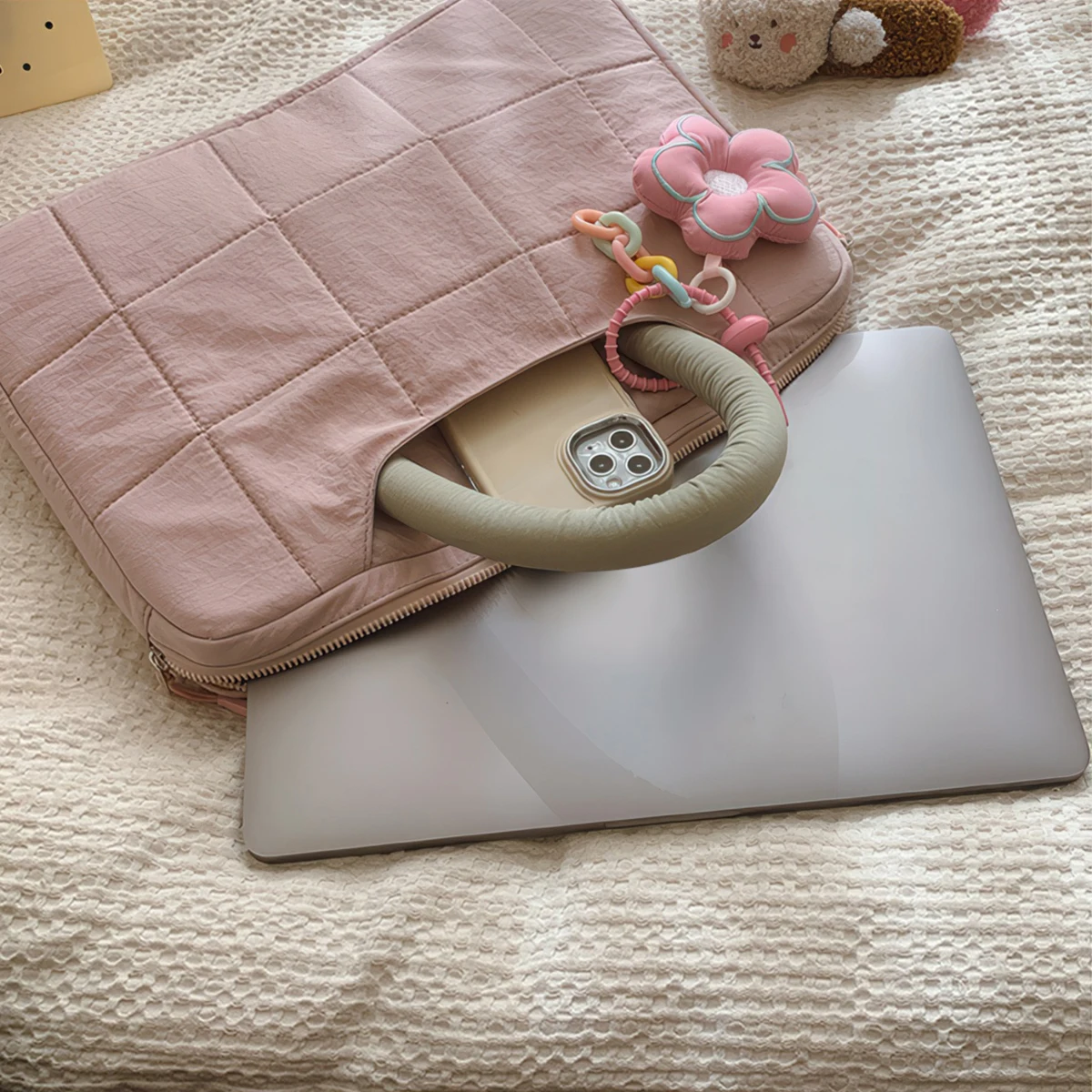 Sleek & Stylish Lightweight Laptop Sleeve – Portable Handbag