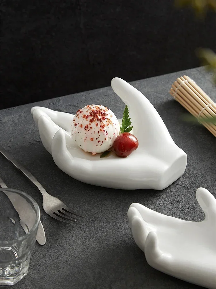 Creative Hotel Special-shaped Chinese Plates White Hand-shaped Ceramic Plates Special Club High-end Restaurant Dessert Tableware