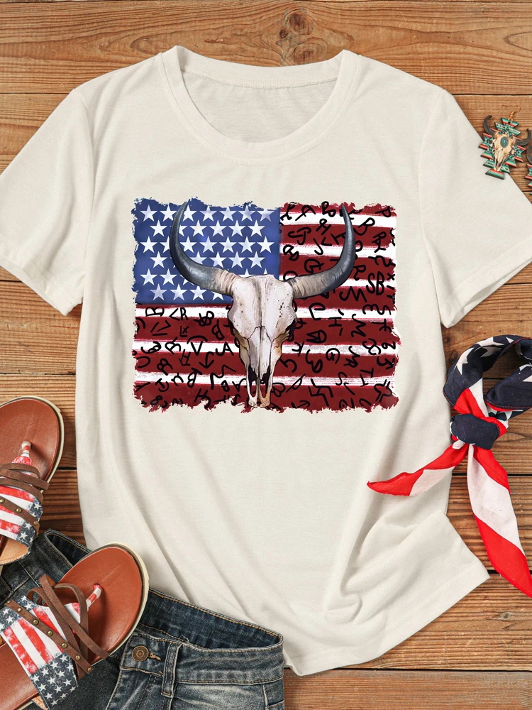 

Hot Spring Summer Gradient American Flag Steer Skull O-Neck T-Shirt Tee Graphic Women's Vouge Shirts For women Short Sleeve