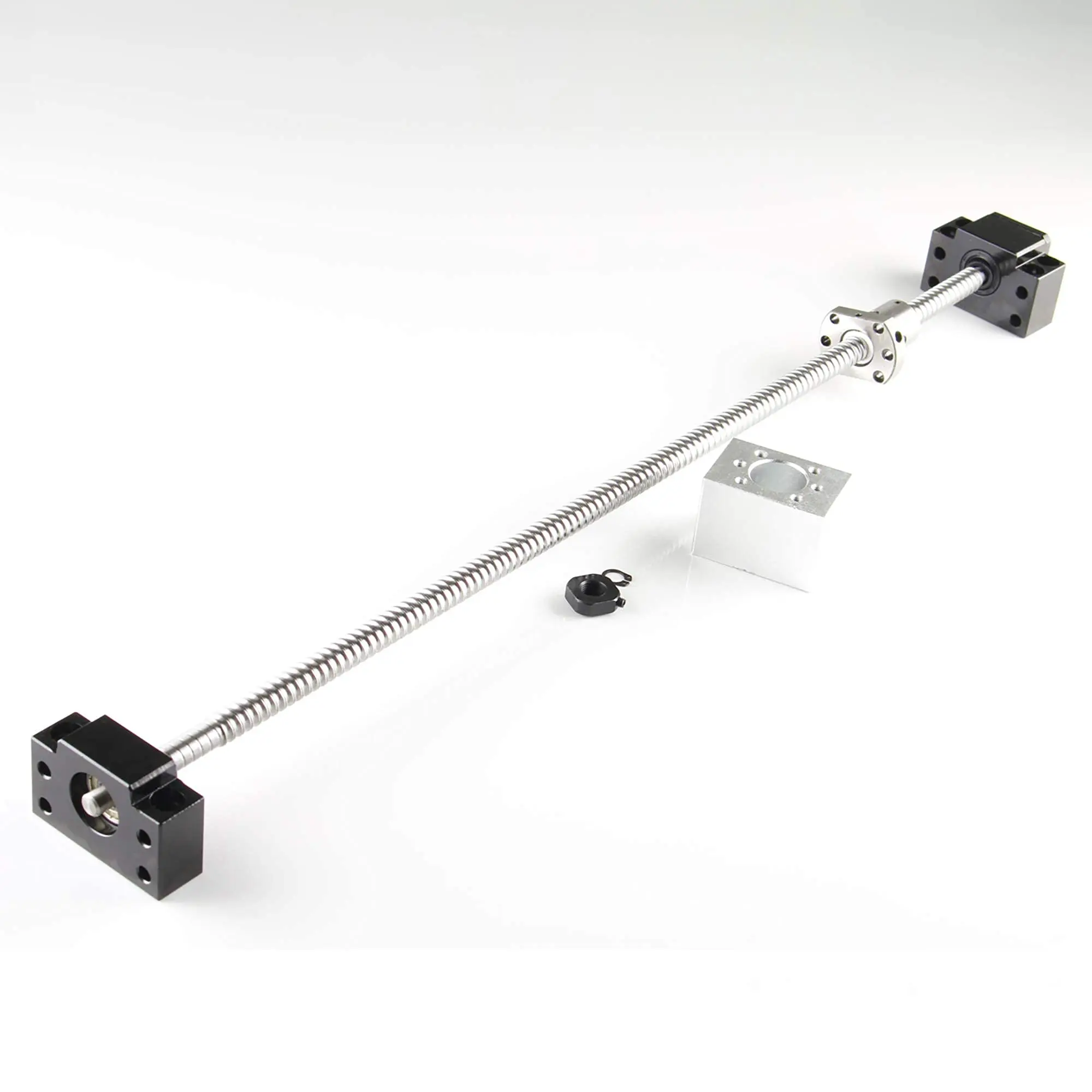 máquina CNC, SFU1204, C7 com extremidade usinada,