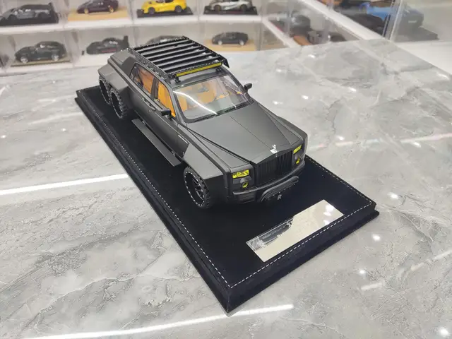 1/18 ROLLS ROYCE PHANTOM Ⅷ 1/18 Dealer Edition Rolls-Royce Phantom VIII (Silver