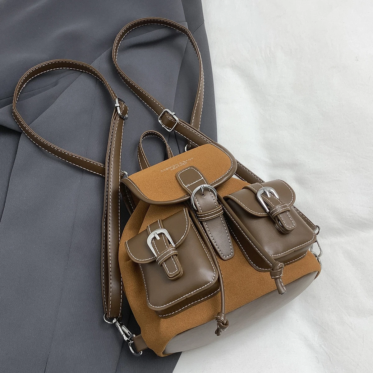 Autumn and Winter Retro Suede Backpack for Work and Commuting, Versatile Women's Travel Backpack, College Student School Bag, Shopping Fashion Mobile Phone Bag