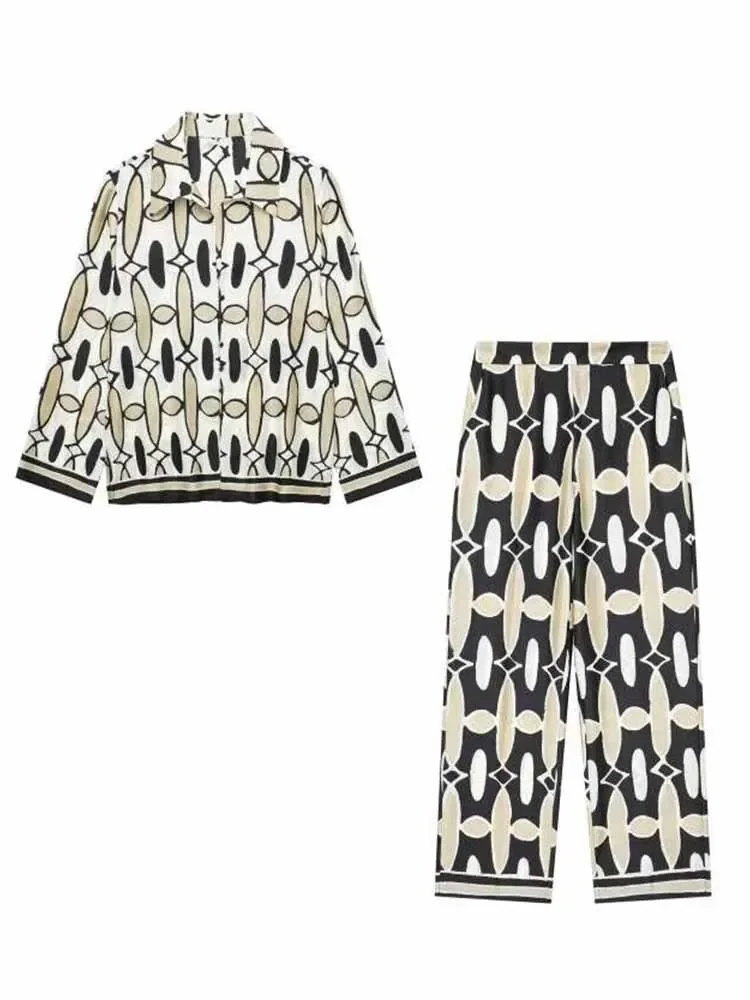 

Women's fashion 2024 geometric pattern print decoration casual lapel shirt retro long sleeved button up women's shirt chic top
