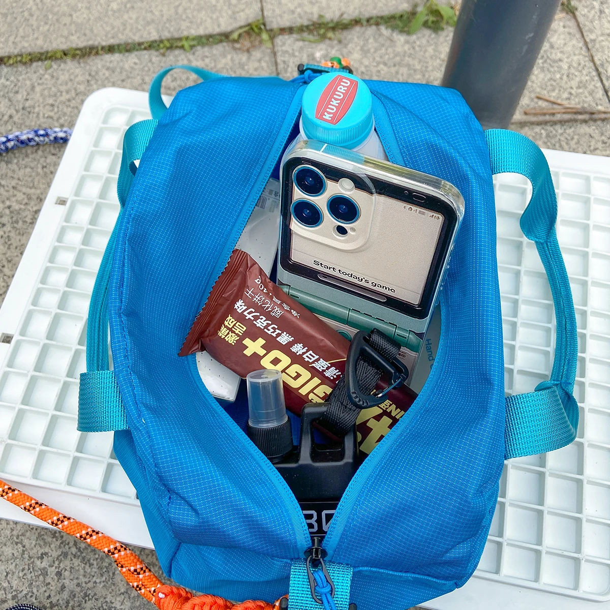 Sports Outdoor Crossbody Bag for Women, Yoga Bag, Versatile Ins Fitness Handbag, Fashionable Shoulder Mini Mobile Phone Bag, Hiking, Climbing and Shopping