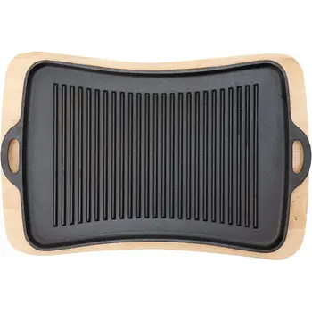 Cast Iron Skillet with Wooden Trivet 1