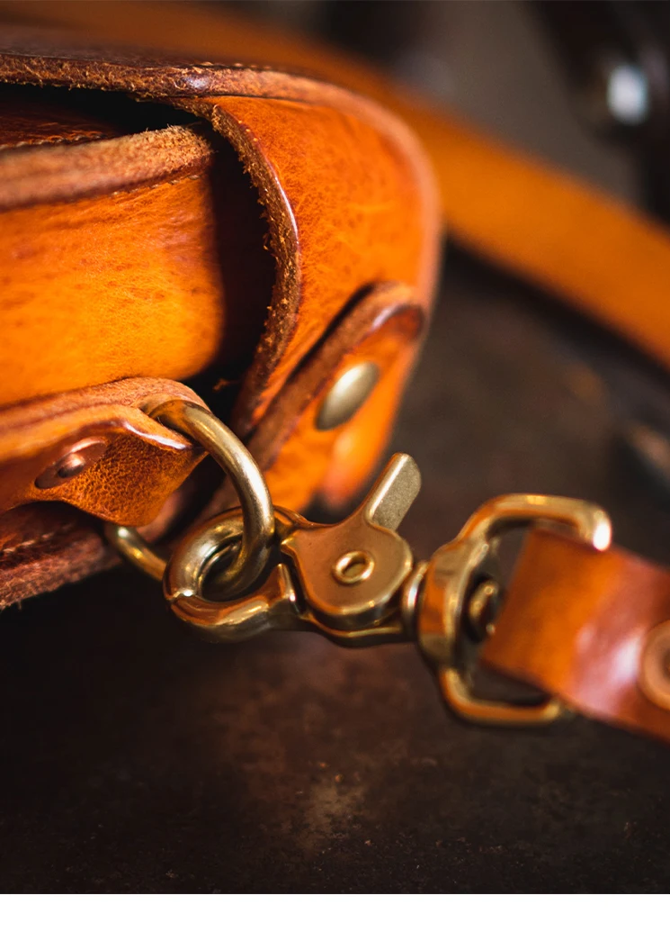 Modische Vintage-Umhängetasche aus pflanzlich gegerbtem Rindsleder für Herren, Designer-Luxus-Schultertasche aus echtem Leder für Outdoor-Partys – Detail 14