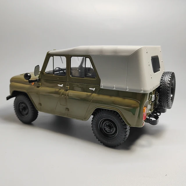 SSM Diecast Alloy 1:18 Scale UAZ-469 Off-road Command