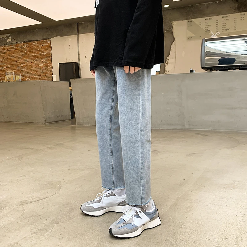 Spring 2022 Men's Light Blue Baggy Straight Jeans Korean Fashion Raw Edge Casual Denim Trousers Ankele-length Pants Male