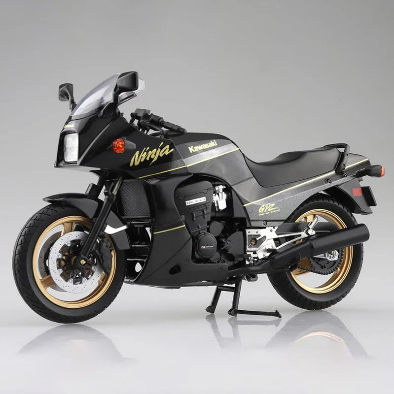 Kawasaki Ninja GPZ 900R Diecast 1/12 Scale Alloy Motorcycle