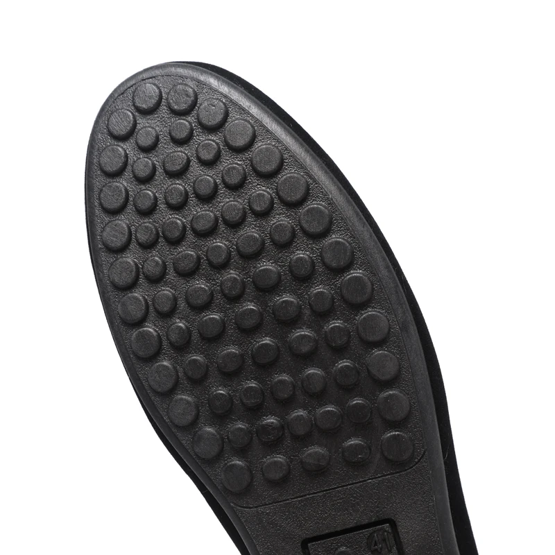 Spring and Summer Men's Shoes, Low-Cut Beanie Shoes, Versatile Casual Shoes, Breathable Leather Shoes, Black Work Shoes, Slip-Ons 2