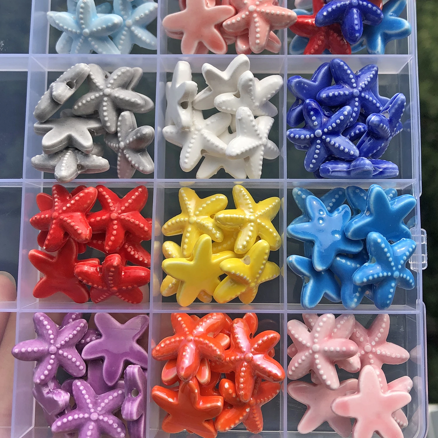 Рисунок 2 - разноцветные керамические бусины в виде морской звезды