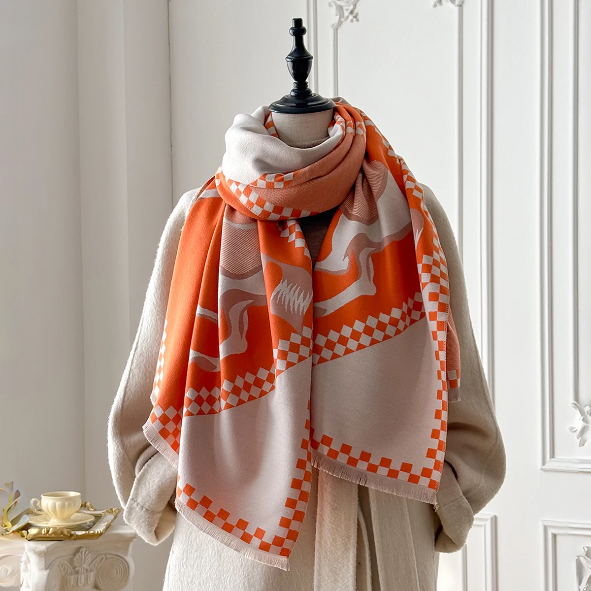 Elegant Women's Winter Double-Sided Animal Jacquard Pashmina Shawl - Thick Warm Cold-Resistant Windproof Scarf