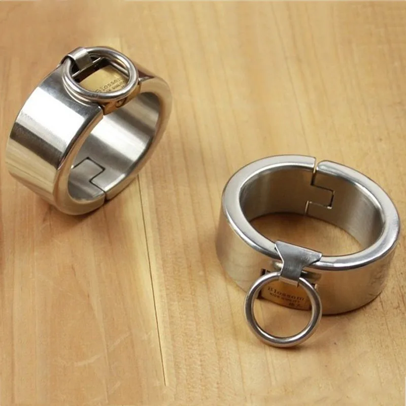 

Stainless Steel Metal Handcuffs With Lock Adult Games Sex Toys For Couples BDSM Fetish Hand Cuffs Wrist Restraints Bracelet