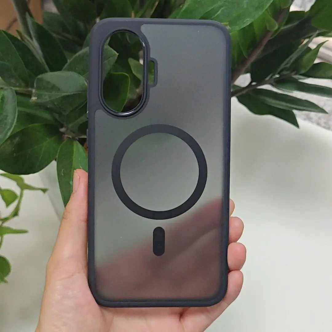 Luxury Frosted Skin Feel Translucent Slim Case with Magnetic Anti-Drop Protection