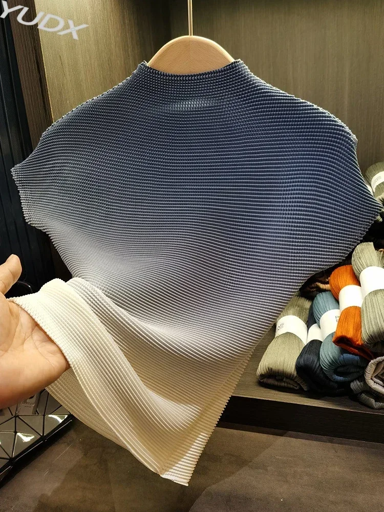 

YUDX Miyake Women's Short Sleeve Stand Collar Pleated T-shirt Slim Fit Gradient Color Female Casual Comfortable Top 2024 Summer