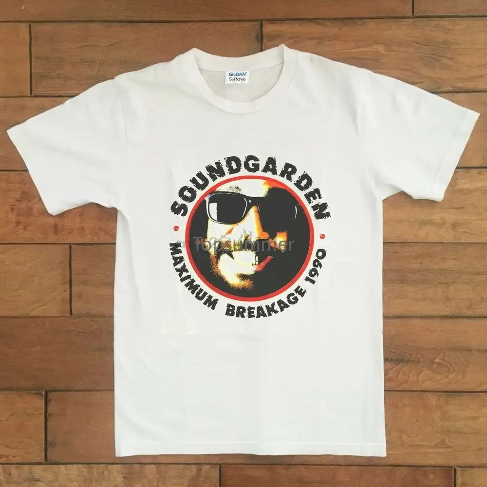 

Винтажная рубашка Soundgarden с максимальным вырезом