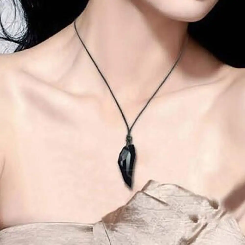 Couple Accessories Adjustable Length Black Sapphire Austrian Crystal 18K Plated Wolf Tooth Pendant Necklace Fine Polished