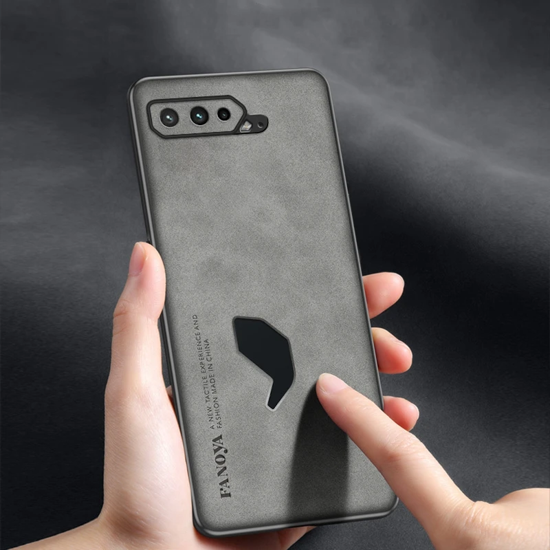 Leather Shockproof Phone Case with Heat Dissipation and TPU Silicone Reinforcement