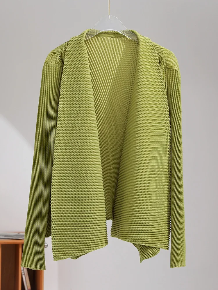 Miyake Pleated Coat Women's Solid Color Fashionable Unbuttoned Large Lapel Irregular Short High-end Top 2023 Autumn New Cardigan