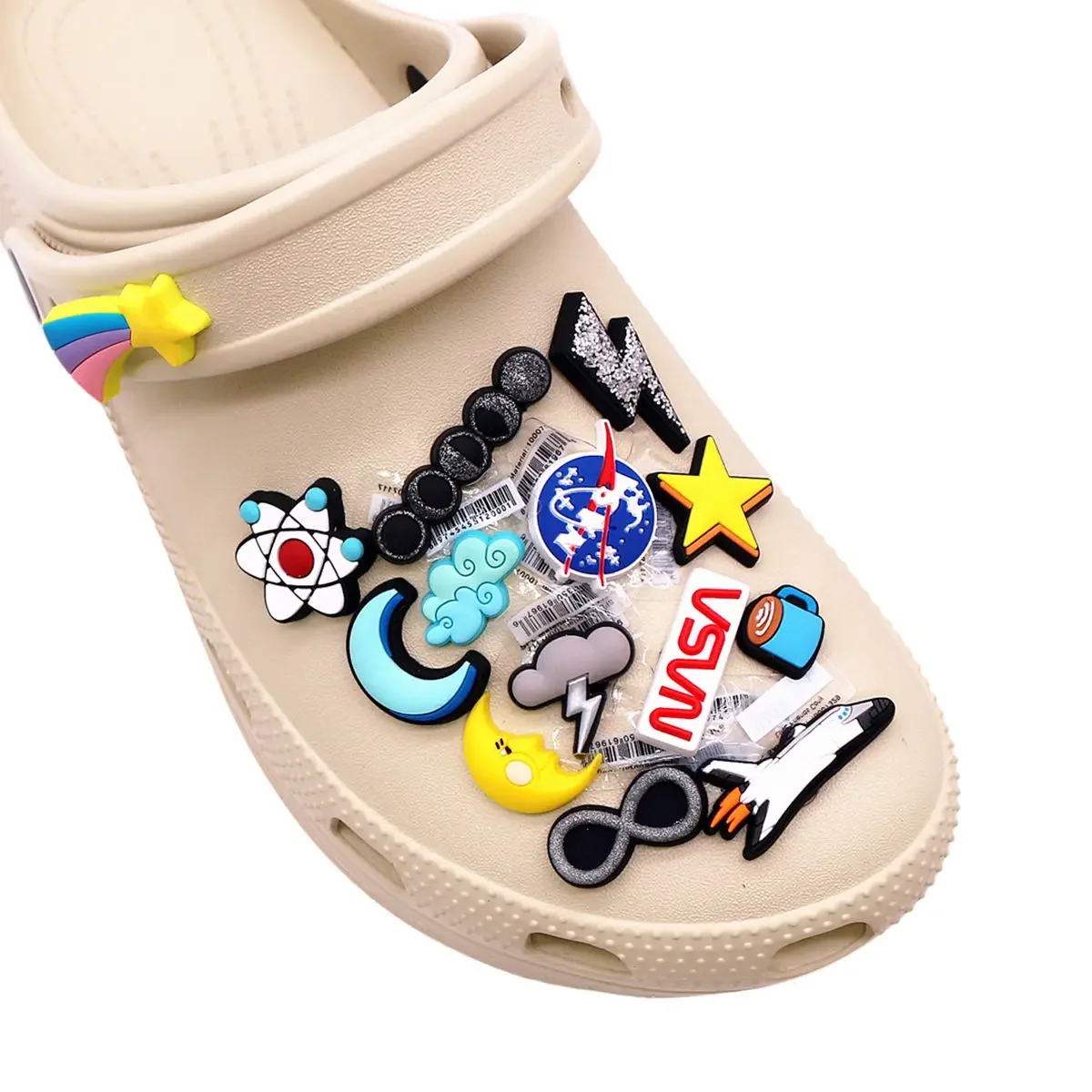 Original MTV Spaceman PVC Shoe Charms Decorations Designer Upper Buckle Accessories Planet Spacecraft Shapes Clog Pin Clips 1pcs